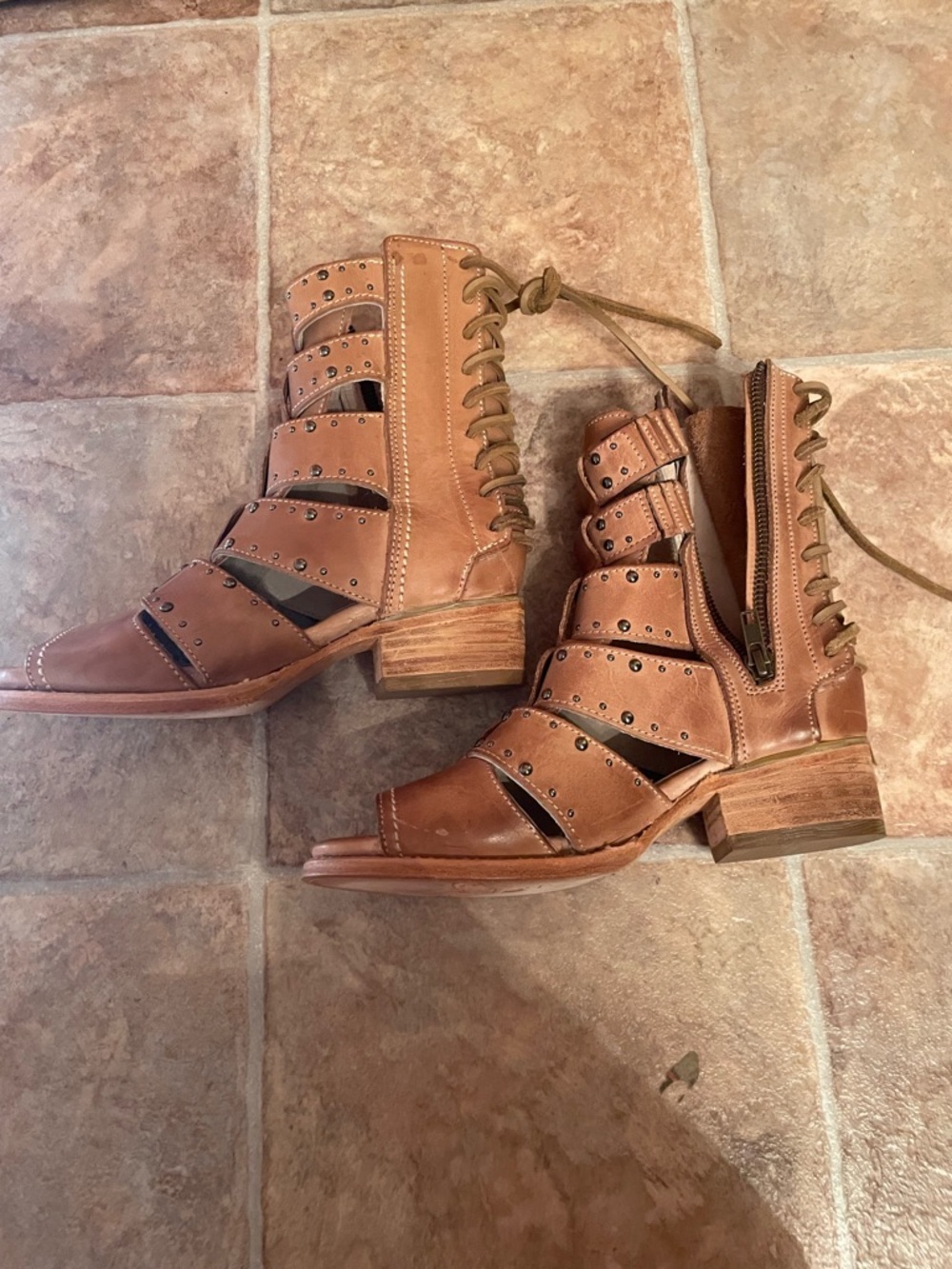 NWOT GHOST Boots by FREEBIRD  Sz 7 Natural - Picture 5 of 9